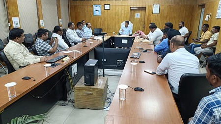 भिलाई ट्रांसपोर्ट एसोसिएशन और BSP अधिकारियों की बैठक संपन्न, परिवहन सुरक्षा को लेकर हुए अहम फैसले 1 भिलाई ट्रांसपोर्ट एसोसिएशन और BSP अधिकारियों की बैठक संपन्न, परिवहन सुरक्षा को लेकर हुए अहम फैसले
