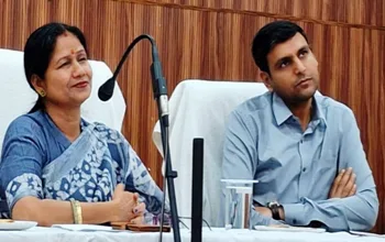महापौर द्वारा निगम परिसर का शाम 6 बजे के बाद कभी भी कर सकती है औचक निरीक्षण.... 5 महापौर द्वारा निगम परिसर का शाम 6 बजे के बाद कभी भी कर सकती है औचक निरीक्षण....