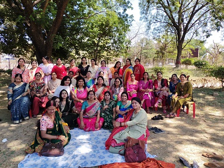 ब्राह्मण मित्र सखी ने मनाया महिला दिवस और होली मिलन समारोह, आत्मरक्षा के दिए गए टिप्स 1 ब्राह्मण मित्र सखी ने मनाया महिला दिवस और होली मिलन समारोह, आत्मरक्षा के दिए गए टिप्स