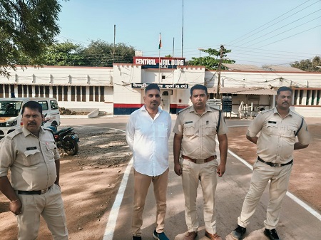 भिलाई में जमीन फर्जीवाड़े का बड़ा खुलासा, पार्षद समेत कई आरोपी गिरफ्तार.... 1 भिलाई में जमीन फर्जीवाड़े का बड़ा खुलासा, पार्षद समेत कई आरोपी गिरफ्तार....