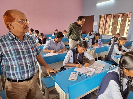 उड़नदस्ता दल द्वारा 25 परीक्षा केन्द्रों का निरीक्षण..... 1 उड़नदस्ता दल द्वारा 25 परीक्षा केन्द्रों का निरीक्षण.....