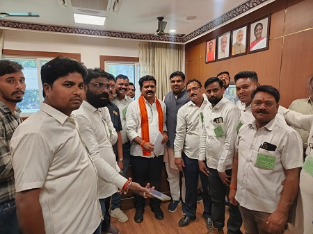 दुर्ग निगम के पार्षदो ने देखी विधानसभा की कार्यवाही- विधायक गजेन्द्र यादव रहे मौजूद....