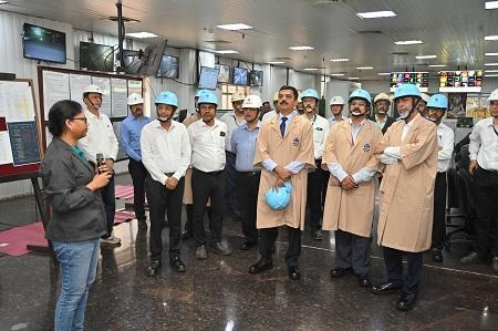 इस्पात मंत्रालय, भारत सरकार के सचिव संदीप पौंड्रिक ने भिलाई इस्पात संयंत्र का दौरा किया; इस्पात निर्माण प्रक्रिया का अवलोकन किया... 1 इस्पात मंत्रालय, भारत सरकार के सचिव संदीप पौंड्रिक ने भिलाई इस्पात संयंत्र का दौरा किया; इस्पात निर्माण प्रक्रिया का अवलोकन किया...