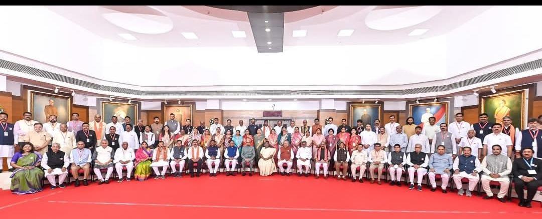 राष्ट्रपति मुर्मु का छत्तीसगढ़ विधान सभा में आह्वान: नारी सशक्तीकरण और समरसता से बनेगा श्रेष्ठ छत्तीसगढ़....