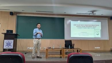 IIT भिलाई में विशेष व्याख्यान: "स्मार्टफोन पर निर्भर हुए बिना कैसे पाएं इसका सर्वोत्तम लाभ?"