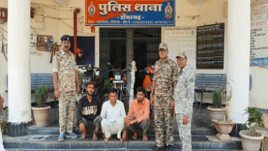रानीतराई में बुजुर्ग महिला से लूटपाट: तीन आरोपी गिरफ्तार, चोरी किया गया सोना-चांदी बरामद...