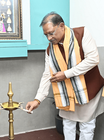 मुख्यमंत्री विष्णु देव साय ने 'बॉर्नियो मदर एंड चाइल्ड केयर हॉस्पिटल' का किया शुभारंभ... 3 मुख्यमंत्री विष्णु देव साय ने 'बॉर्नियो मदर एंड चाइल्ड केयर हॉस्पिटल' का किया शुभारंभ...