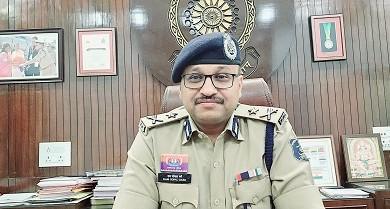 पुलिस महानिरीक्षक दुर्ग रेंज ने महिला एवं बच्चों से संबंधित लंबित प्रकरणों की समीक्षा की....