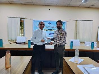चन्द्रपुर फेरो एलॉय प्लांट में संयंत्र स्तरीय राजभाषा कार्यशाला का आयोजन... 1 चन्द्रपुर फेरो एलॉय प्लांट में संयंत्र स्तरीय राजभाषा कार्यशाला का आयोजन...