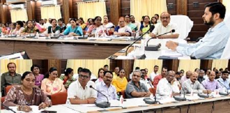 कलेक्टर ने आरटीई के अंतर्गत नोडल अधिकारियों की ली बैठक... 1 कलेक्टर ने आरटीई के अंतर्गत नोडल अधिकारियों की ली बैठक...