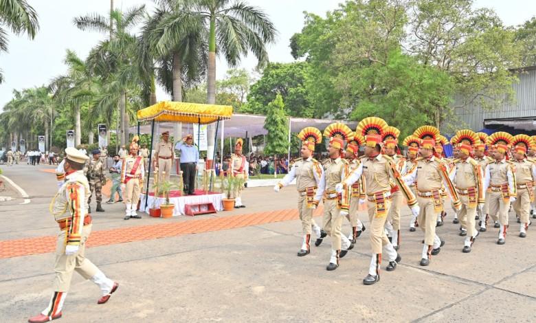 भिलाई इस्पात संयंत्र में राष्ट्रीय अग्निशमन सेवा दिवस पर अग्निशमन जवानों का भव्य प्रदर्शन... 1 भिलाई इस्पात संयंत्र में राष्ट्रीय अग्निशमन सेवा दिवस पर अग्निशमन जवानों का भव्य प्रदर्शन...