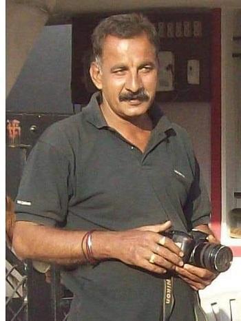 नेहरु आर्ट गैलरी में विनय शर्मा द्वारा खींचे गए छायाचित्रों की एकल प्रदर्शनी का आयोजन... 1 नेहरु आर्ट गैलरी में विनय शर्मा द्वारा खींचे गए छायाचित्रों की एकल प्रदर्शनी का आयोजन...
