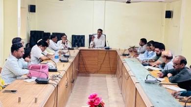 आयुक्त ने ली सुशासन तिहार में प्राप्त आवेदनों के निराकरण के संबंध में अधिकारियों की बैठक...