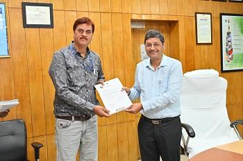 भिलाई इस्पात संयंत्र के वर्क्स ज़ोन के 141 कर्मचारी "सेल शाबाश योजना" श्रेणी-2 पुरस्कार से सम्मानित... 3 भिलाई इस्पात संयंत्र के वर्क्स ज़ोन के 141 कर्मचारी "सेल शाबाश योजना" श्रेणी-2 पुरस्कार से सम्मानित...