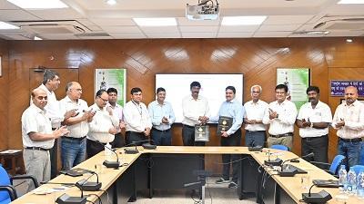 भिलाई इस्पात संयंत्र एवं आईआईएम रायपुर के मध्य ‘लीन मैन्युफैक्चरिंग’ के माध्यम से परिचालन दक्षता बढ़ाने हेतु समझौता... 1 भिलाई इस्पात संयंत्र एवं आईआईएम रायपुर के मध्य ‘लीन मैन्युफैक्चरिंग’ के माध्यम से परिचालन दक्षता बढ़ाने हेतु समझौता...