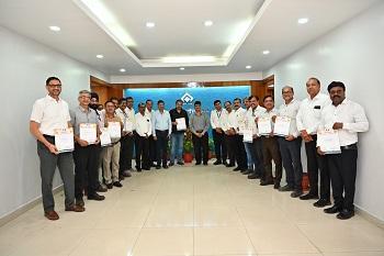 सेल-भिलाई इस्पात संयंत्र के 13 महाप्रबंधकों को मुख्य महाप्रबंधक पद पर पदोन्नति आदेश सौंपे गए... 1 सेल-भिलाई इस्पात संयंत्र के 13 महाप्रबंधकों को मुख्य महाप्रबंधक पद पर पदोन्नति आदेश सौंपे गए...
