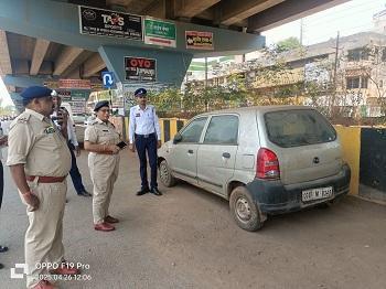 वरिष्ठ पुलिस अधीक्षक दुर्ग के निर्देश पर यातायात पुलिस दुर्ग द्वारा नो पार्किंग में खड़ी वाहनों पर की जा रही हैँ अभियान कार्यवाही... 1 वरिष्ठ पुलिस अधीक्षक दुर्ग के निर्देश पर यातायात पुलिस दुर्ग द्वारा नो पार्किंग में खड़ी वाहनों पर की जा रही हैँ अभियान कार्यवाही...