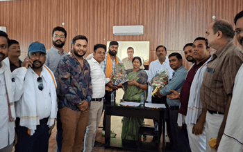 मूलभूत सुविधा के कार्यों में तेजी लाने अधिकारियों को दिए निर्देश, कहा समस्याओं की गठरी न बांधे,लेटलतीफी पर ठेकेदारों को समझाइश दी गई...