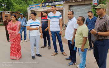 शहर सड़क क्षेत्र किनारे यातायात बाधित, कबाड़ गाड़ियों को जब्त करने निर्देश...