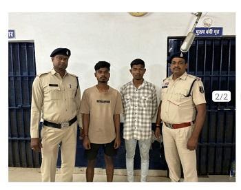 बारात से लौटते वक्त युवक पर चाकू से जानलेवा हमला, दो आरोपी गिरफ्तार, एक फरार... 1 बारात से लौटते वक्त युवक पर चाकू से जानलेवा हमला, दो आरोपी गिरफ्तार, एक फरार...