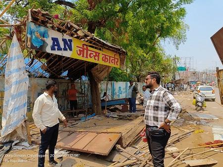आज फिर चला निगम का बुलडोजर, मोती कम्प्लेक्स के सामने से हटाए गए दो दर्जन से अधिक अतिक्रमण.... 1 आज फिर चला निगम का बुलडोजर, मोती कम्प्लेक्स के सामने से हटाए गए दो दर्जन से अधिक अतिक्रमण....