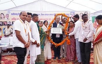 निषाद समाज का आदर्श विवाह, 41 जोड़ों ने लिए सात फेरे सांसद बृजमोहन ने दिया आशीर्वाद...