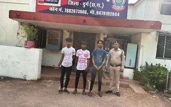 हत्या के प्रयास का मामला: तीन आरोपी गिरफ्तार, घर में घुसकर की थी जानलेवा मारपीट...