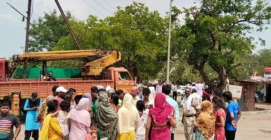 अवैध कब्जे के साथ अवैध विद्युत् लाइनों पर बीएसपी की बड़ी कार्यवाही...