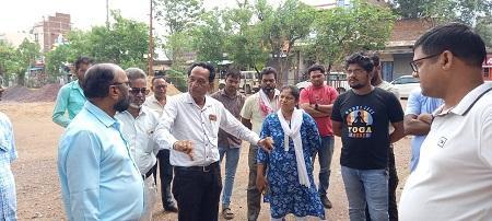 लोहा चोरो को नौकरी मिलेगी, चोरी करना छोड़ दें... 1 लोहा चोरो को नौकरी मिलेगी, चोरी करना छोड़ दें...