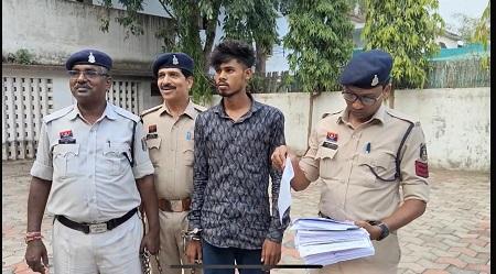 नशे के खिलाफ अभियान के तहत गांजा कारोबारी पर दुर्ग पुलिस की कार्यवाही... 1 नशे के खिलाफ अभियान के तहत गांजा कारोबारी पर दुर्ग पुलिस की कार्यवाही...