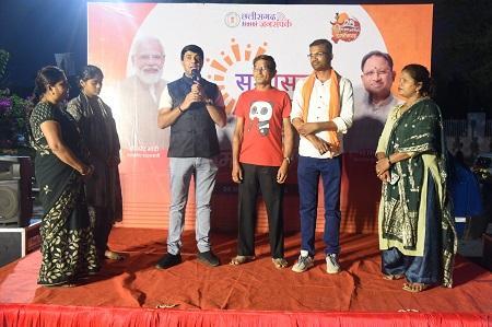 सिविक सेंटर भिलाई में ’सुशासन तिहार’ के अवसर पर सांस्कृतिक एवं ज्ञानवर्धक कार्यक्रम का हुआ आयोजन 1 सिविक सेंटर भिलाई में ’सुशासन तिहार’ के अवसर पर सांस्कृतिक एवं ज्ञानवर्धक कार्यक्रम का हुआ आयोजन