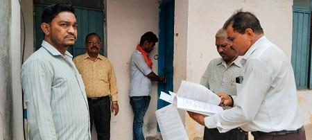 भिलाई स्टील प्लांट, नगर सेवाएं द्वारा अवैध कब्जेधारिओ से तीन लाइसेंसी आवास आवास खाली करवाये... 1 भिलाई स्टील प्लांट, नगर सेवाएं द्वारा अवैध कब्जेधारिओ से तीन लाइसेंसी आवास आवास खाली करवाये...