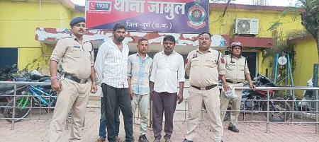 फर्नीचर दुकान में चोरी करने वाले एवं चोरी का सामान खरीदने वाले 03 आरोपी गिरफ्तार... 1 फर्नीचर दुकान में चोरी करने वाले एवं चोरी का सामान खरीदने वाले 03 आरोपी गिरफ्तार...
