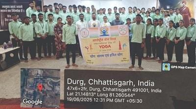 निशुल्क योग शिविर में विविध प्रकार के योगाभ्यास...