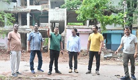 भिलाई: जर्जर मकानों को लेकर नगर निगम सक्रिय, स्टील प्लांट को लिखा जाएगा पत्र... 3 भिलाई: जर्जर मकानों को लेकर नगर निगम सक्रिय, स्टील प्लांट को लिखा जाएगा पत्र...