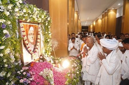 सांसद बृजमोहन अग्रवाल के पिताजी की याद में श्रृद्धांजलि सभा का आयोजन...