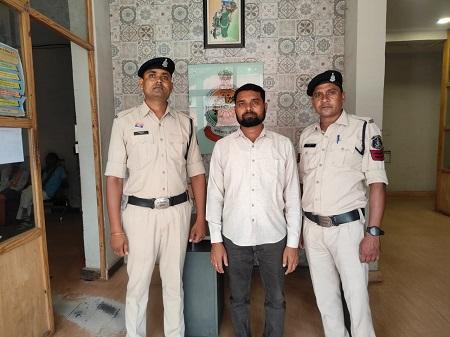 पुलिस को आबकारी एक्ट के मामले में मिली सफलता... 1 पुलिस को आबकारी एक्ट के मामले में मिली सफलता...
