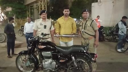 ऑपरेशन सुरक्षा अभियान में दुर्ग पुलिस की बड़ी कार्रवाई, 298 वाहन चालकों पर हुई सख्त कार्यवाही... 1 ऑपरेशन सुरक्षा अभियान में दुर्ग पुलिस की बड़ी कार्रवाई, 298 वाहन चालकों पर हुई सख्त कार्यवाही...