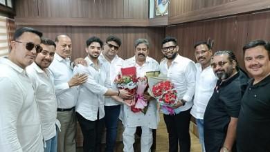 भिलाई ट्रक ट्रेलर ट्रांसपोर्टर्स एसोसिएशन ने महापौर नीरज पाल को जन्मदिन पर दी शुभकामनाएं...