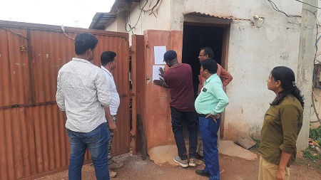 वन विभाग द्वारा प्रतिबंधित लकड़ी की खेप पाए जाने पर लकड़ी सां मिल पर की बड़ी कार्यवाही... 1 वन विभाग द्वारा प्रतिबंधित लकड़ी की खेप पाए जाने पर लकड़ी सां मिल पर की बड़ी कार्यवाही...