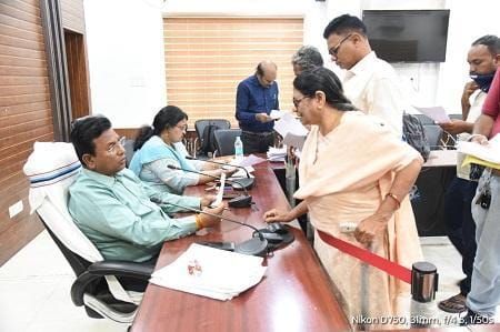 आरटीई के तहत अन्य स्कूल में प्रवेश दिलाने अभिभावक ने दिया आवेदन...