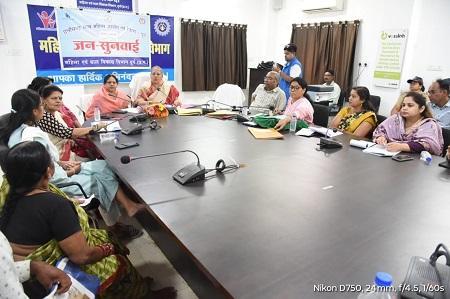 महिला आयोग की जनसुनवाई में 30 प्रकरणों पर हुई सुनवाई, सीआरपीएफ पर गिरी गाज...