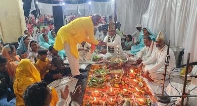 दुर्ग ग्रामीण विधायक ललित चंद्राकर ने संत कबीर साहेब जी की जयंती पर प्रदेशवासियों को दी शुभकामनाएँ...