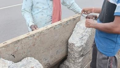 ''ऑपरेशन - सुरक्षा '' अभियान के सडक दुर्घटनाओं में कमी लाने हेतु नेशनल हाईवे में डिवाईडर में बने कटिंग को किया जा रहा बंद...