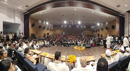 भिलाई विधानसभा में आयोजित हुआ 'संविधान बचाओ सभा', हजारों की उपस्थिति, भूपेश बघेल और विधायक देवेंद्र ने रखे विचार"