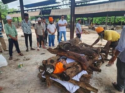 यूथ सिख सेवा समिति भिलाई ने फिर किया अंतिम संस्कार भिलाई मैं रहने वाले हर सिख परिवार की होगी पूरी मदद अध्यक्ष इंदरजीत सिंह... 1 यूथ सिख सेवा समिति भिलाई ने फिर किया अंतिम संस्कार भिलाई मैं रहने वाले हर सिख परिवार की होगी पूरी मदद अध्यक्ष इंदरजीत सिंह...