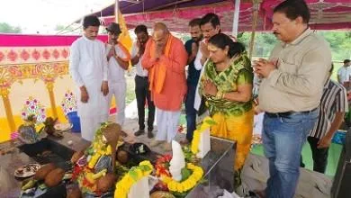 दुर्ग ग्रामीण विधायक ललित चंद्राकर ने रुद्राभिषेक कर प्रदेश वासियों को श्रावण मास की हार्दिक शुभकामनाएं दी... 6 दुर्ग ग्रामीण विधायक ललित चंद्राकर ने रुद्राभिषेक कर प्रदेश वासियों को श्रावण मास की हार्दिक शुभकामनाएं दी...