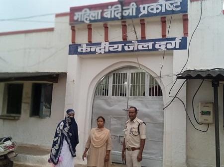 पाटन पुलिस की बड़ी कार्यवाही: ग्रामीणों से नौकरी लगाने के नाम से पैसा लेने वाली आरोपी महिला आयी पुलिस गिरफ्त में....