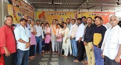 दुर्ग ग्रामीण विधायक ललित चंद्राकर ने प्रतिभावान छात्र-छात्राओं किया सम्मान... 4 दुर्ग ग्रामीण विधायक ललित चंद्राकर ने प्रतिभावान छात्र-छात्राओं किया सम्मान...