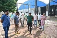 आयुक्त ने सी-मार्ट, मदर्स मार्केट एवं महिला गारमेंट फैक्ट्री का किया निरीक्षण...